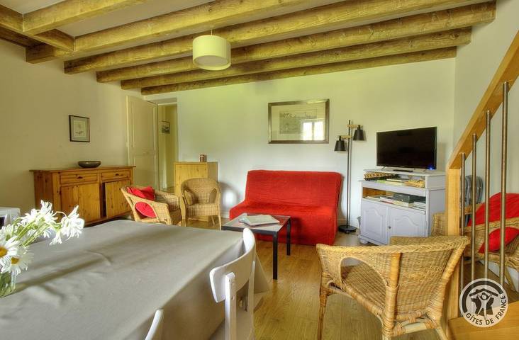 Gîte pour 12 personnes, avec piscine et jardin dans Beaujolais - 4