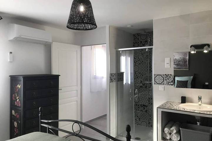 Location de vacances pour 16 personnes, avec jacuzzi à Manso (homonymie) - 4