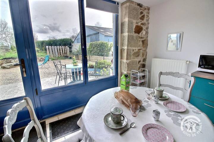 Gîte pour 2 personnes, avec terrasse à Pleumeur-Gautier - 4