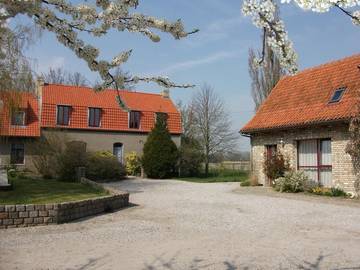 Gîte pour 6 personnes, avec terrasse et jardin à Brouckerque