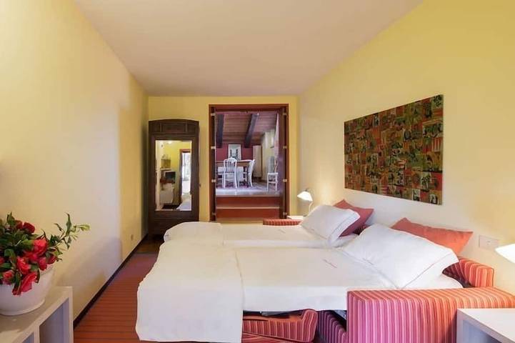 Location de vacances pour 14 personnes, avec balcon/terrasse et terrasse à Brovello-Carpugnino - 2