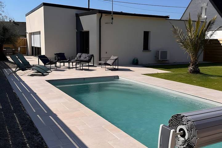 Location de vacances pour 2 personnes, avec piscine et jardin à Lanvollon - 4