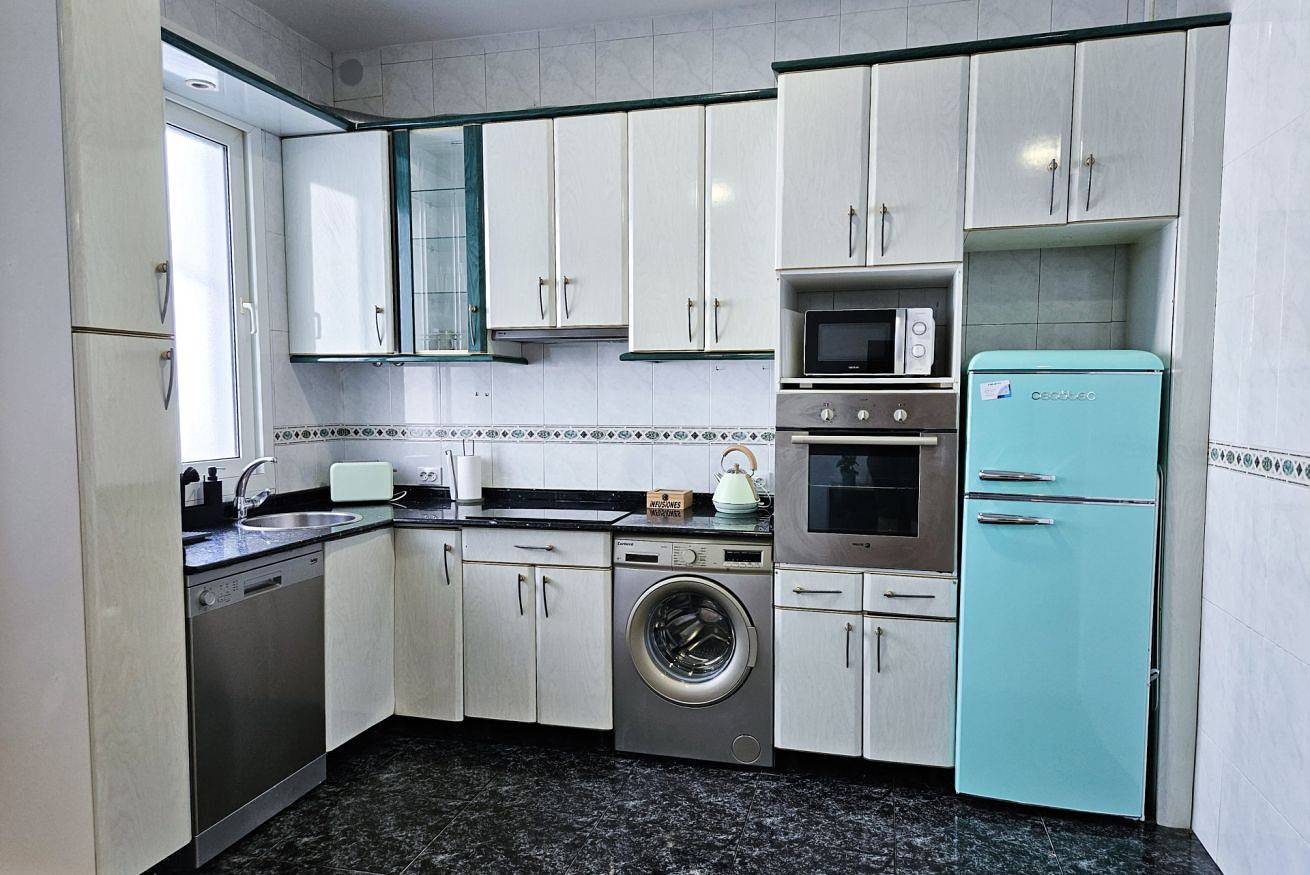 Appartamento intero, Almirante Okendo 4 in Bilbao, Biscaglia