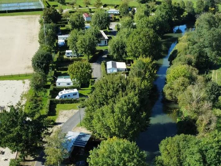 Camping para 4 personas en Ain
