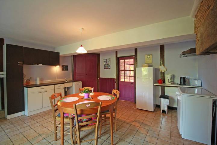 Gîte pour 5 personnes, avec jardin, animaux acceptés à Saint-Auvent - 2