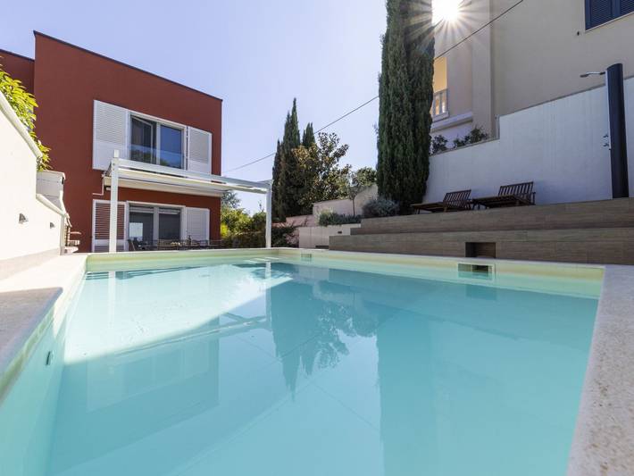 Ferienhaus für 7 Personen, mit Balkon und Garten - 1