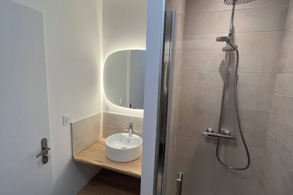 Spacious house with private Spa in Sailhan in Sailhan, Französische Pyrenäen