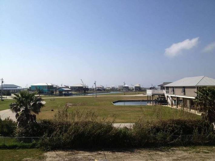Vacation rental for 16 people, with balcony in Grand Isle