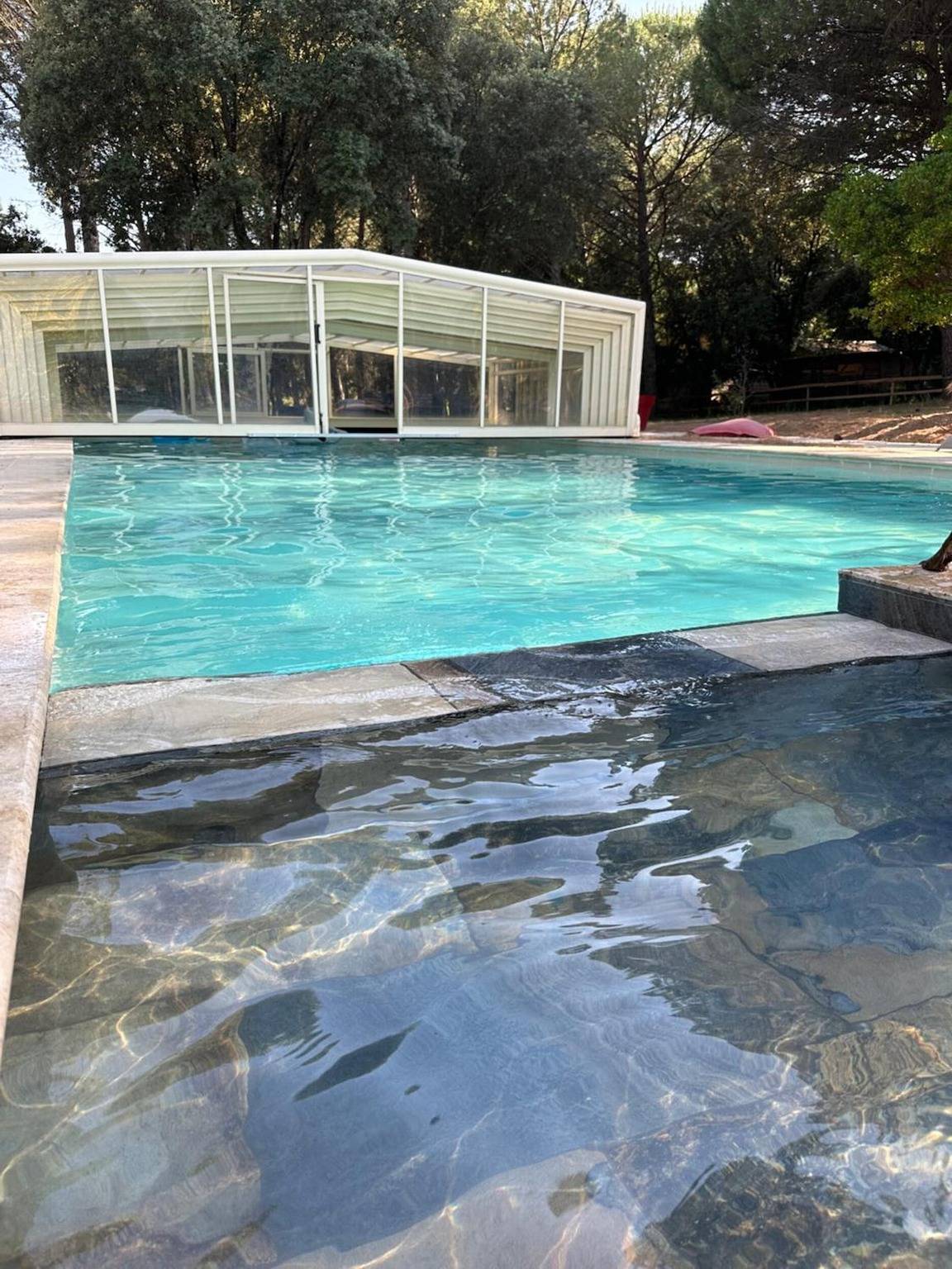 Gîte Mas Pepette para 24 personas con piscina, jacuzzi y acceso al río in Vers-Pont-du-Gard, Region de Nimes