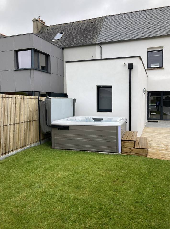 Gîte pour 8 personnes, avec jacuzzi ainsi que jardin et terrasse à Roscoff - 3