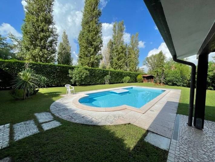 Casa vacanza per 6 persone, con Giardino e Panorama a Albarella