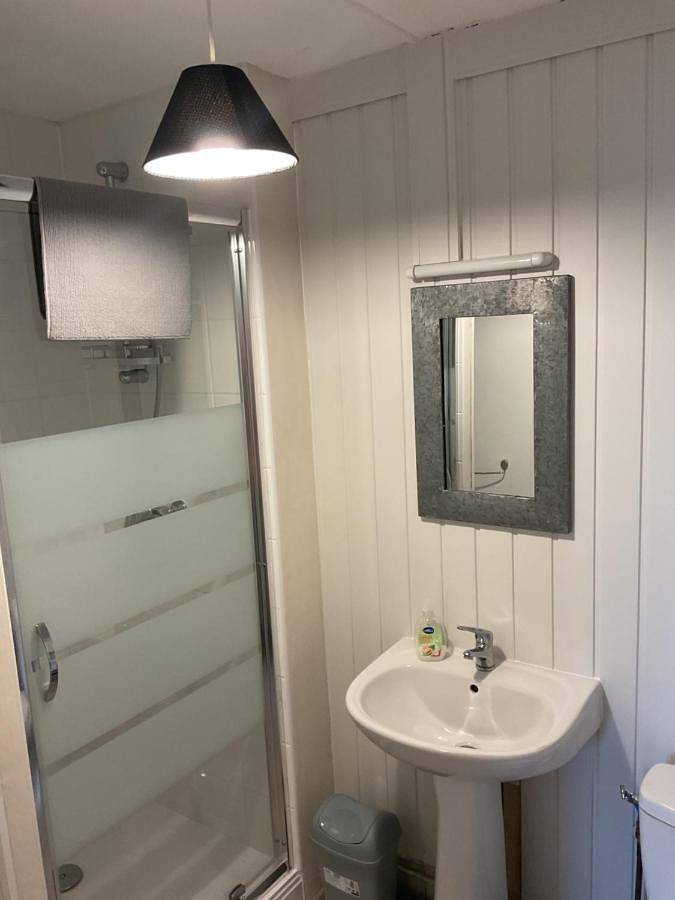 Location de vacances pour 10 personnes, avec vue ainsi que piscine et jardin, animaux acceptés à Bourganeuf - 3