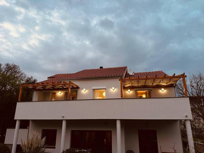 Ferienwohnung für 4 Personen, mit Terrasse und Ausblick sowie Garten, mit Haustier