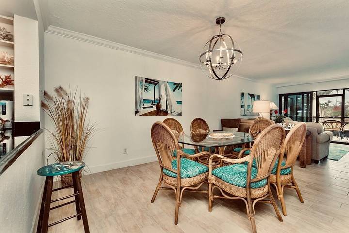 Vacation rental for 5 people, with yard and hot tub as well as balcony and pool in Sanibel Island (FL)