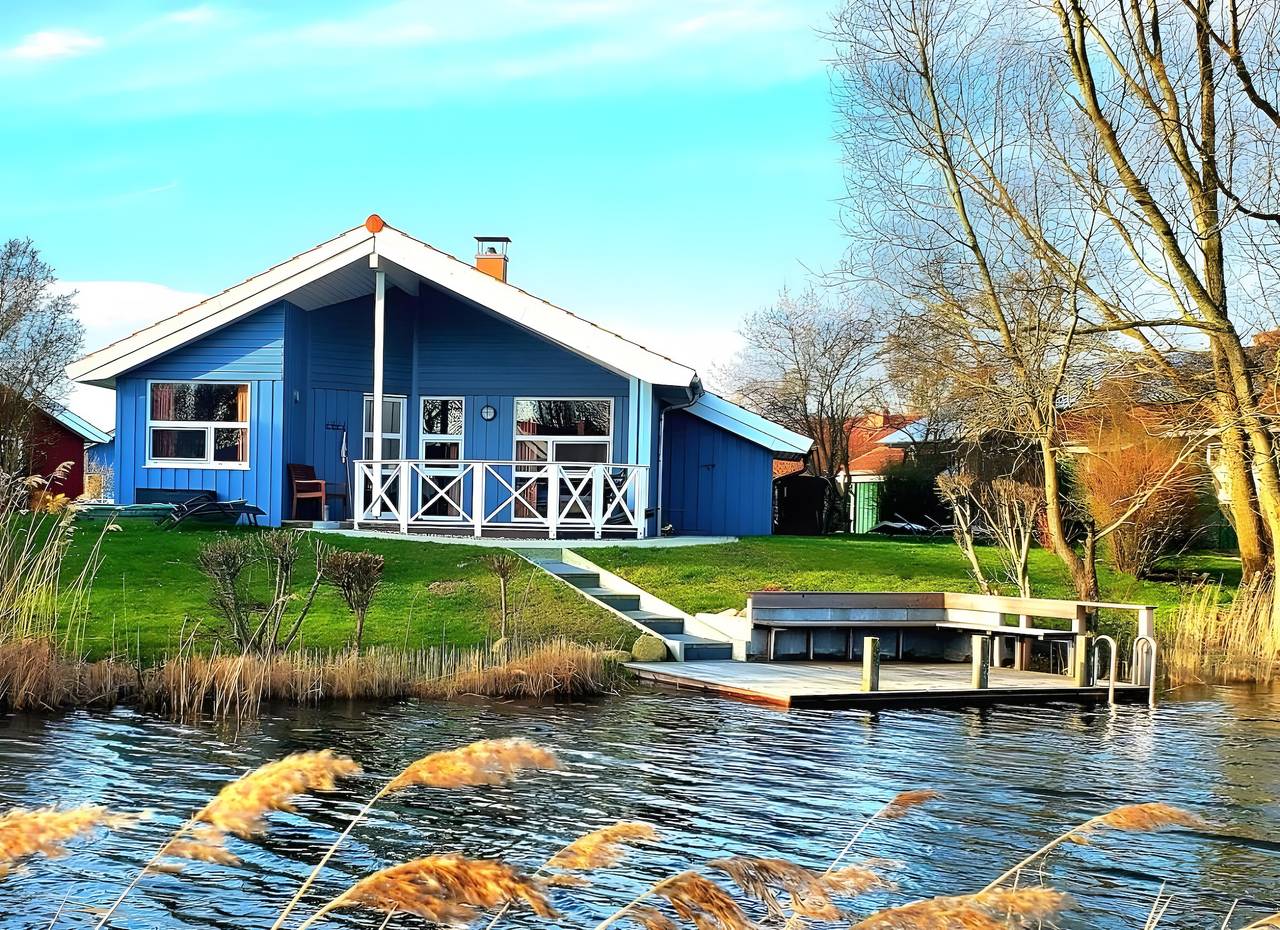 Ferienhaus 'Schneekäpchen' mit Seeblick, Wlan und Klimaanlage in Otterndorf, Cuxland
