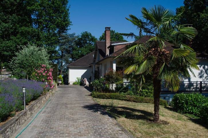 Chambre d’hôte pour 4 personnes, avec Balcon et Terrasse ainsi que Jardin et Vue à Châtenay-Malabry