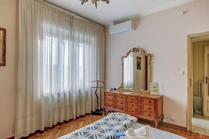 Appartamento intero, Bramante House - Intero Trilocale vicino alla Metro con Wi-Fi in Torino, Provincia di Torino