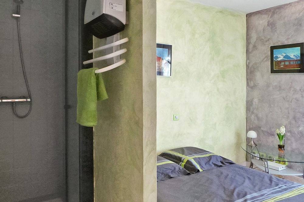 La Musicienne De Paradou in Paradou, Arles region