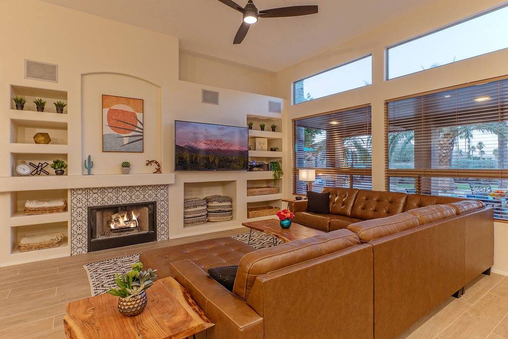 Golf Course View: Htd Pool, Hot Tub, Fire Pit, Game Room w/Pool Table, Tvs All Brs, 2 Kid's Bikes in Gilbert, Maricopa County