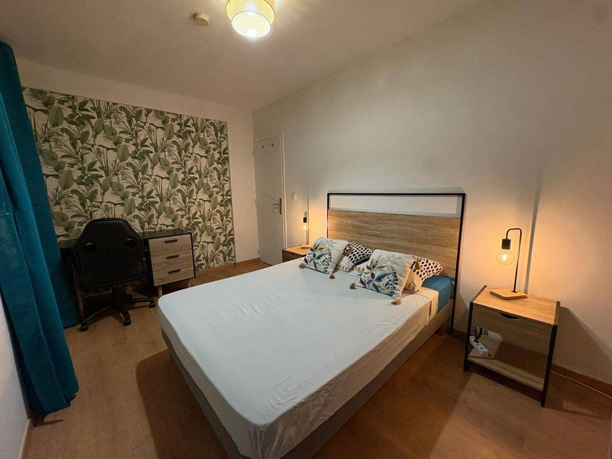 Appartement entier, Two-Bedroom Apartment in Hérouville-Saint-Clair, Région de Caen