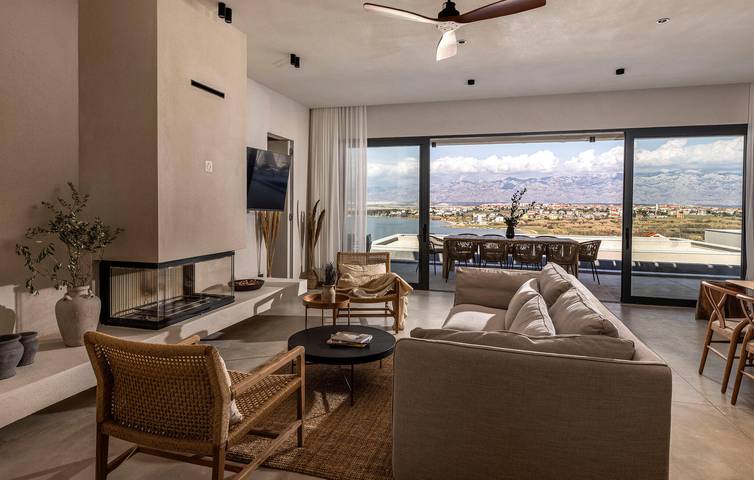 Ferienhaus für 10 Personen, mit Terrasse und Pool in Povljana - 4