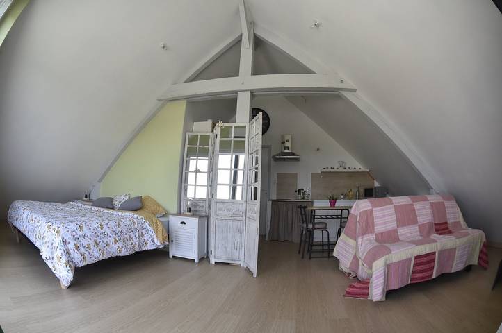 Gîte pour 2 personnes, avec jardin ainsi que terrasse et jacuzzi à Gourdon (Saône-et-Loire) - 2