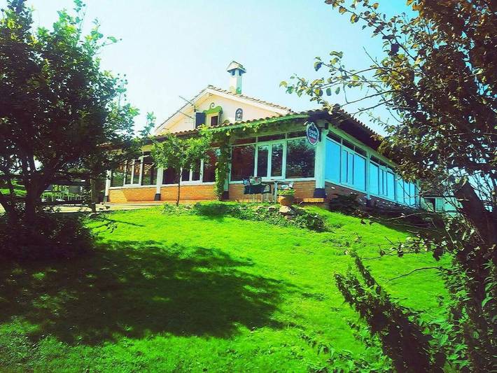 Location de vacances pour 6 personnes, avec terrasse ainsi que vue et jardin à San Vicente de la Barquera