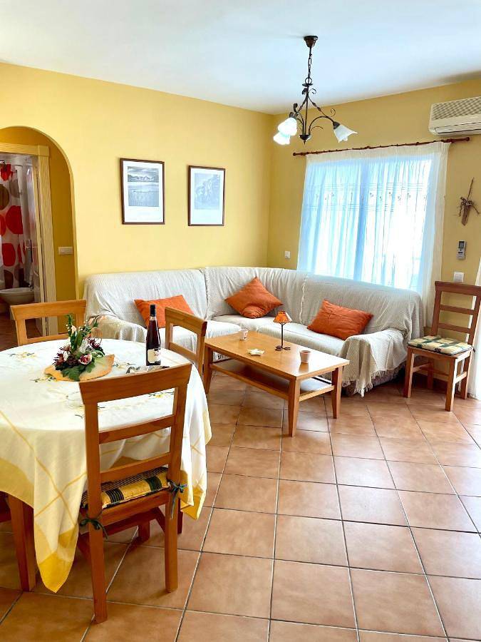 Gîte pour 5 personnes, avec balcon dans La Isleta del Moro - 2