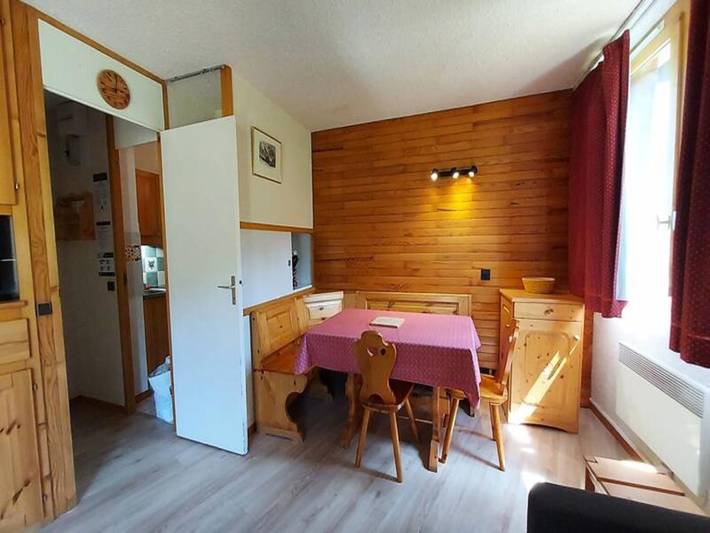 Chalet pour 4 personnes, avec balcon, animaux acceptés dans Valmorel