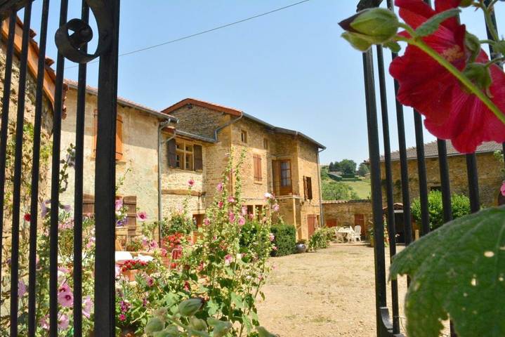 Location de vacances pour 3 personnes, avec Terrasse et Vue à Moire