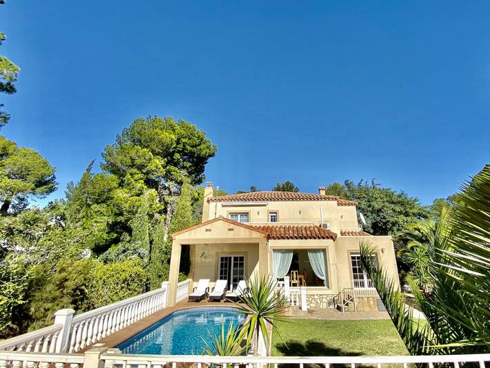 Villa pour 8 personnes, avec jardin et balcon à L'Ametlla de Mar