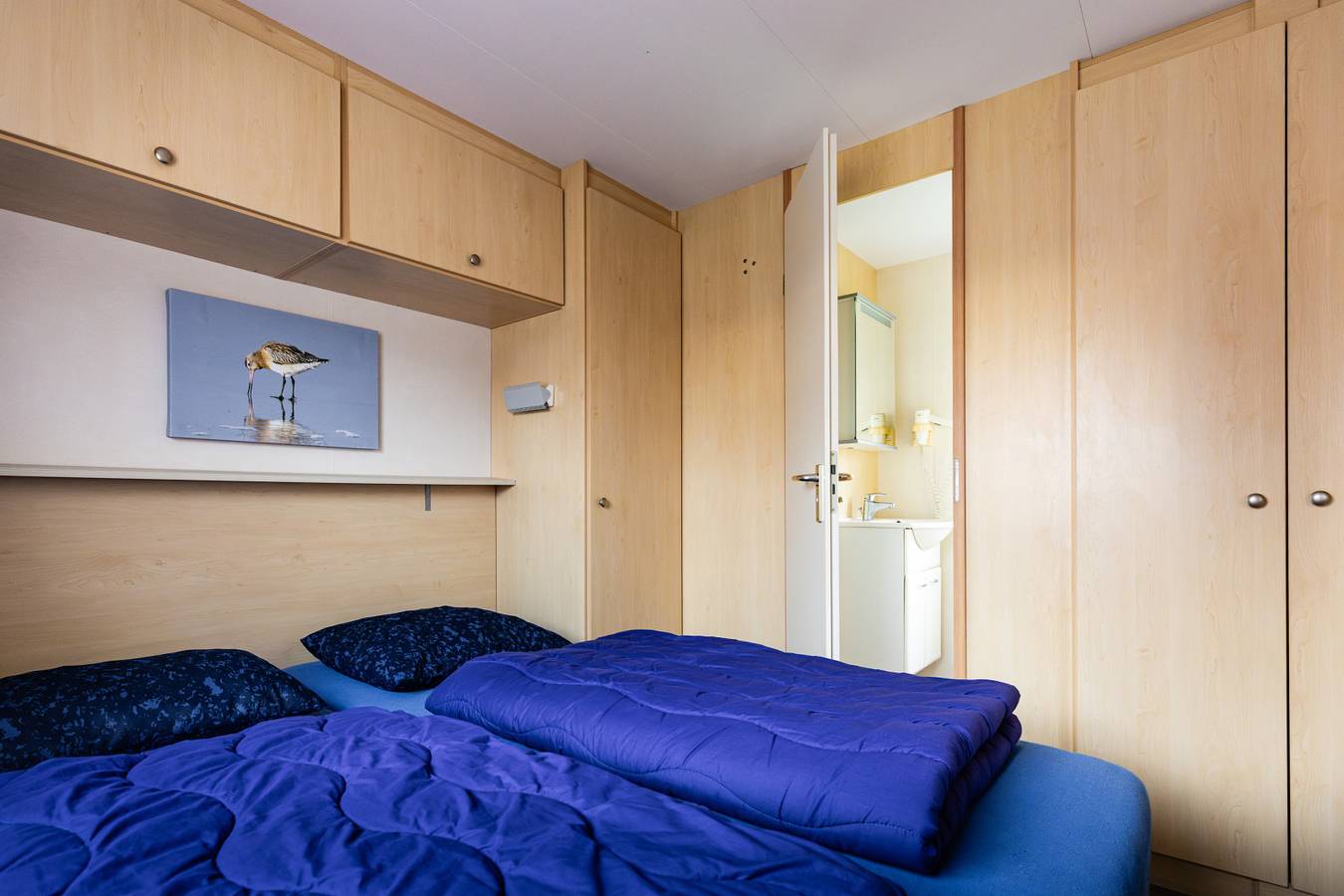 Moderner Dünenbungalow für 4 Personen mit 2 Badezimmern in einer Dünenlandschaft in Oosterend, Westfriesische Inseln