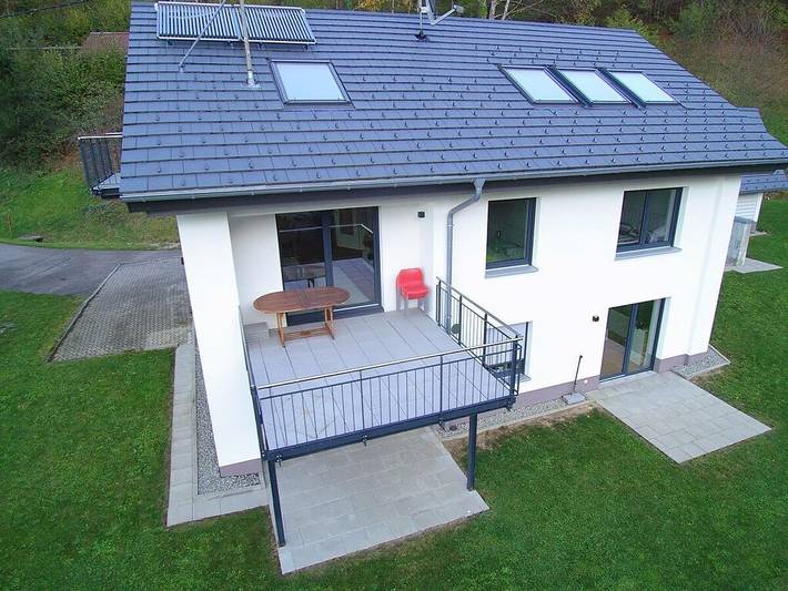 Ferienhaus für 8 Personen, mit Terrasse und Ausblick sowie Garten - 1
