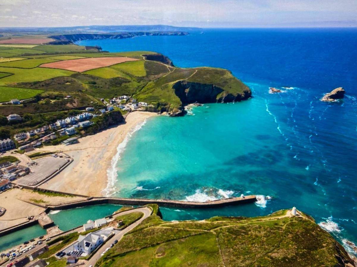 Entire apartment, Apartment with Garden View in Portreath, Cornwall