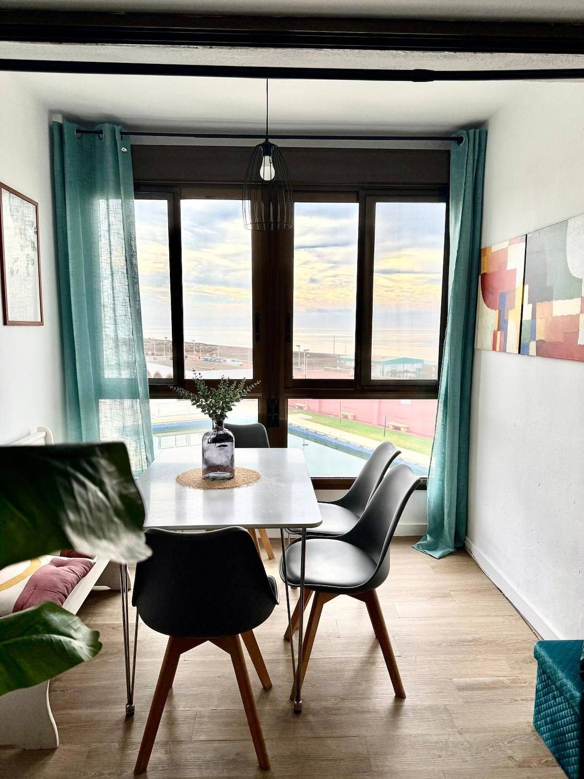 Apartamento entero, Apartamento Con Vistas Al Mar y piscina en Almería para hasta 4 pers in Playa de Torregarcía (Almería), Almería