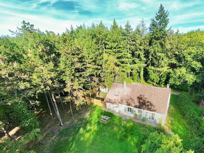 Location de vacances pour 4 personnes, animaux acceptés à Molineuf