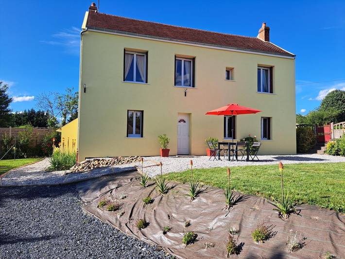 Gîte pour 6 personnes, avec jardin à Perrigny-sur-Loire