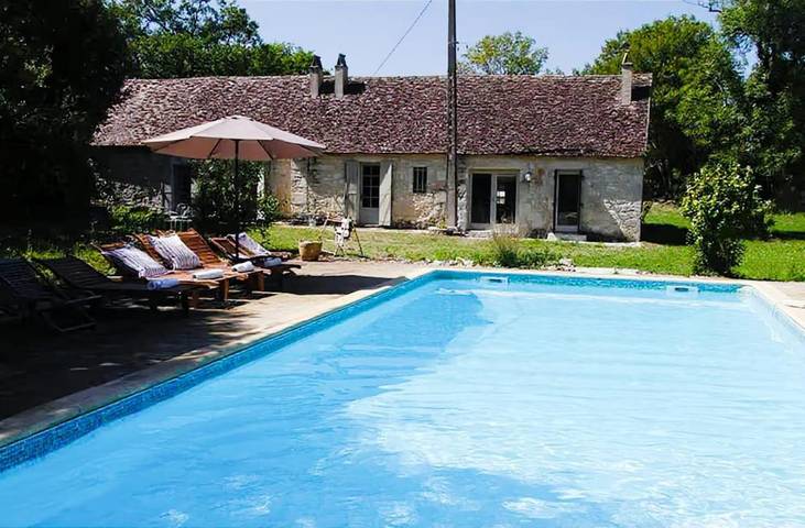 Location de vacances pour 6 personnes, avec terrasse ainsi que piscine et vue, animaux acceptés à Plaisance