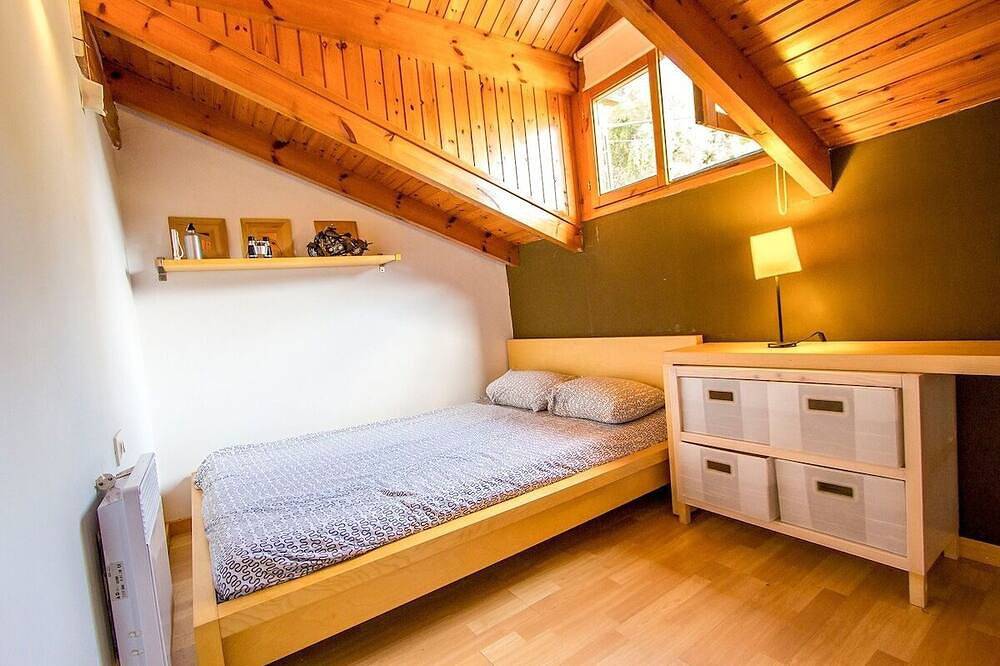 Chalet estilo suizo cerca de Bcn, 10min a playa in San Cipriano de Vallalta, Costa del Maresme