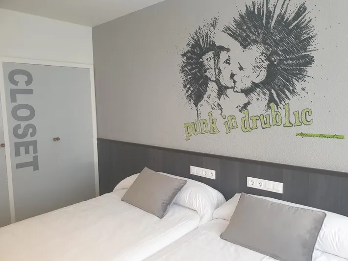 Hotel para 4 personas, con vistas - 1