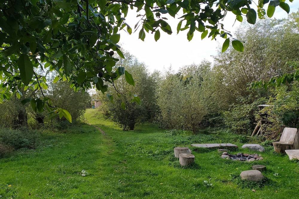Kleines Gartenhaus in Schapow, Nordwestuckermark