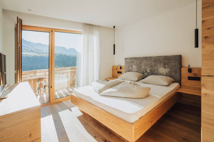 Ferienwohnung für 4 Personen, mit Garten und Sauna sowie Balkon
