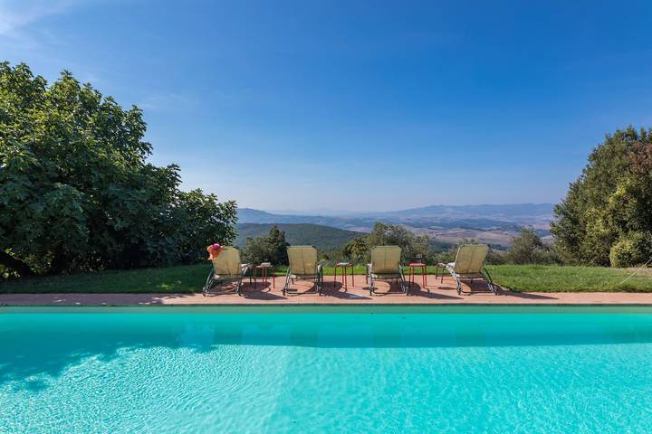 Casa vacanza per 8 persone, con Giardino e Piscina nonché Vista lago a Gambassi Terme