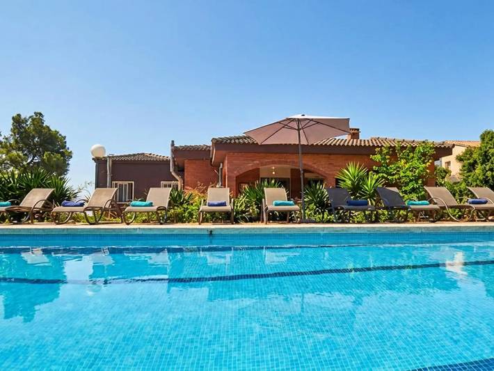 Chalet para 12 personas, con Balcón y Terraza además de Jacuzzi y Jardín en Provincia de Barcelona - 2