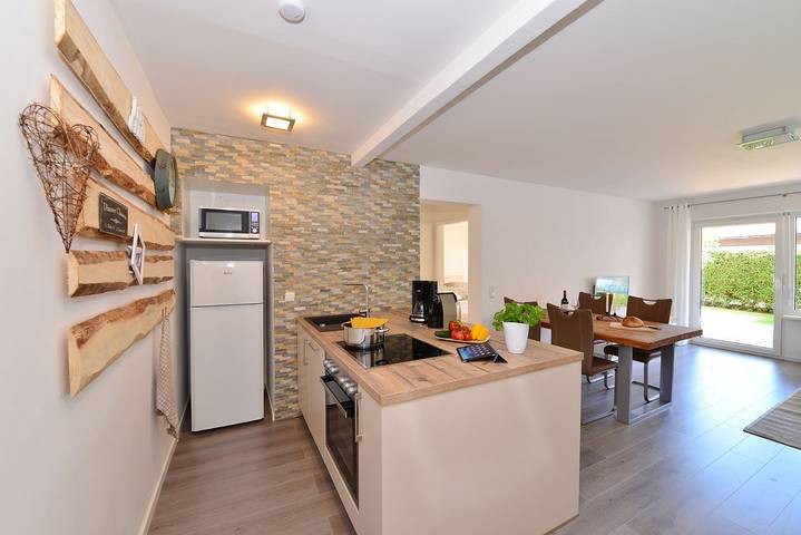 Ferienwohnung für 4 Personen, mit Ausblick und Garten in Fischen - 2