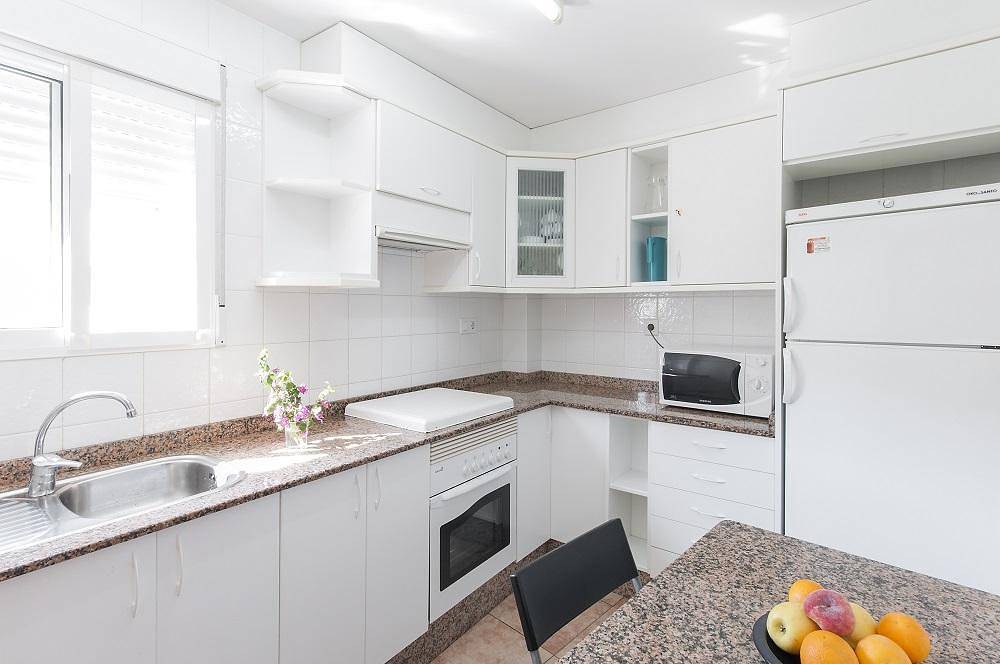 Appartement de vacances entier, Tallarol - Appartement ensoleillé avec balcon meublé en deuxième ligne de plage. in Platja Nord de Gandia (Gandia), Playa de Gandía