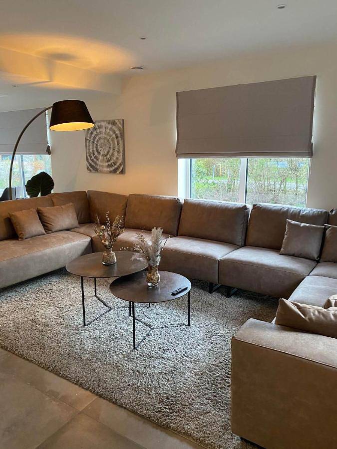 Location de vacances pour 9 personnes, avec jardin et piscine ainsi que sauna et vue dans Sougné-Remouchamps - 2