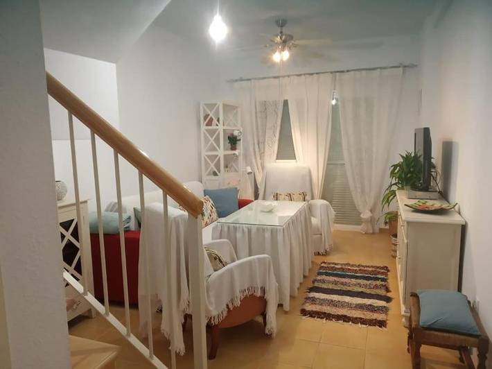Apartamento para 7 personas, con vistas además de jardín y piscina en Isla Cristina