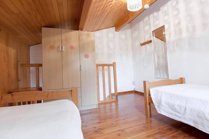 Location de vacances pour 4 personnes, avec jardin et piscine dans Montrevel - 4