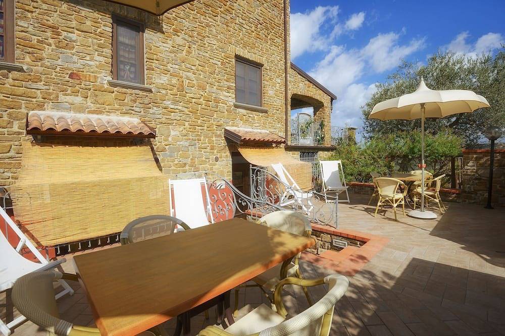 Typisch Cilentan Bauernhaus mit Schwimmbad 3,5 km vom Meer entfernt: Malachit Unterkunft in Castellabate, Cilento Coast